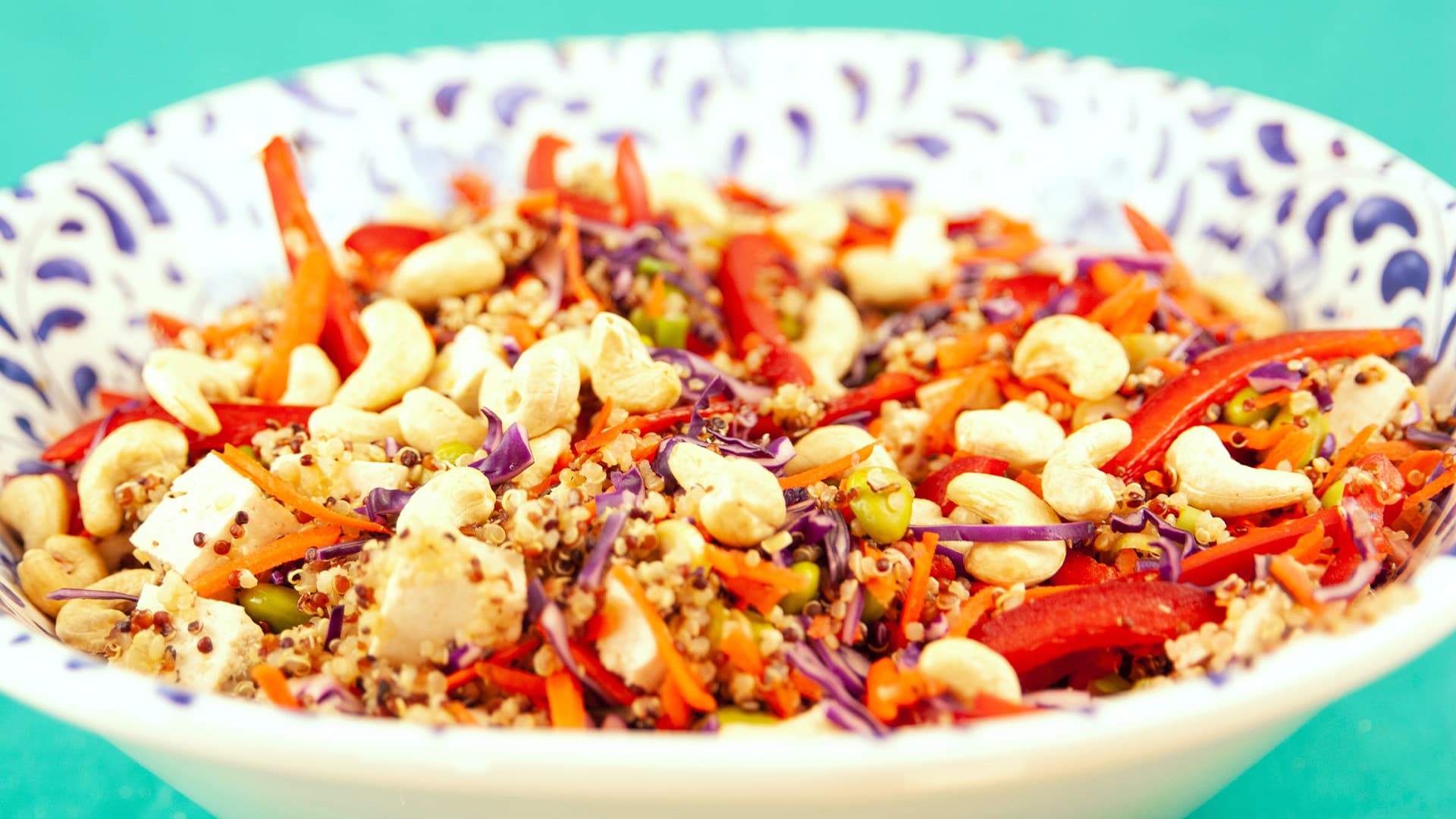 Quinoa cooked with peppers and cashew nuts